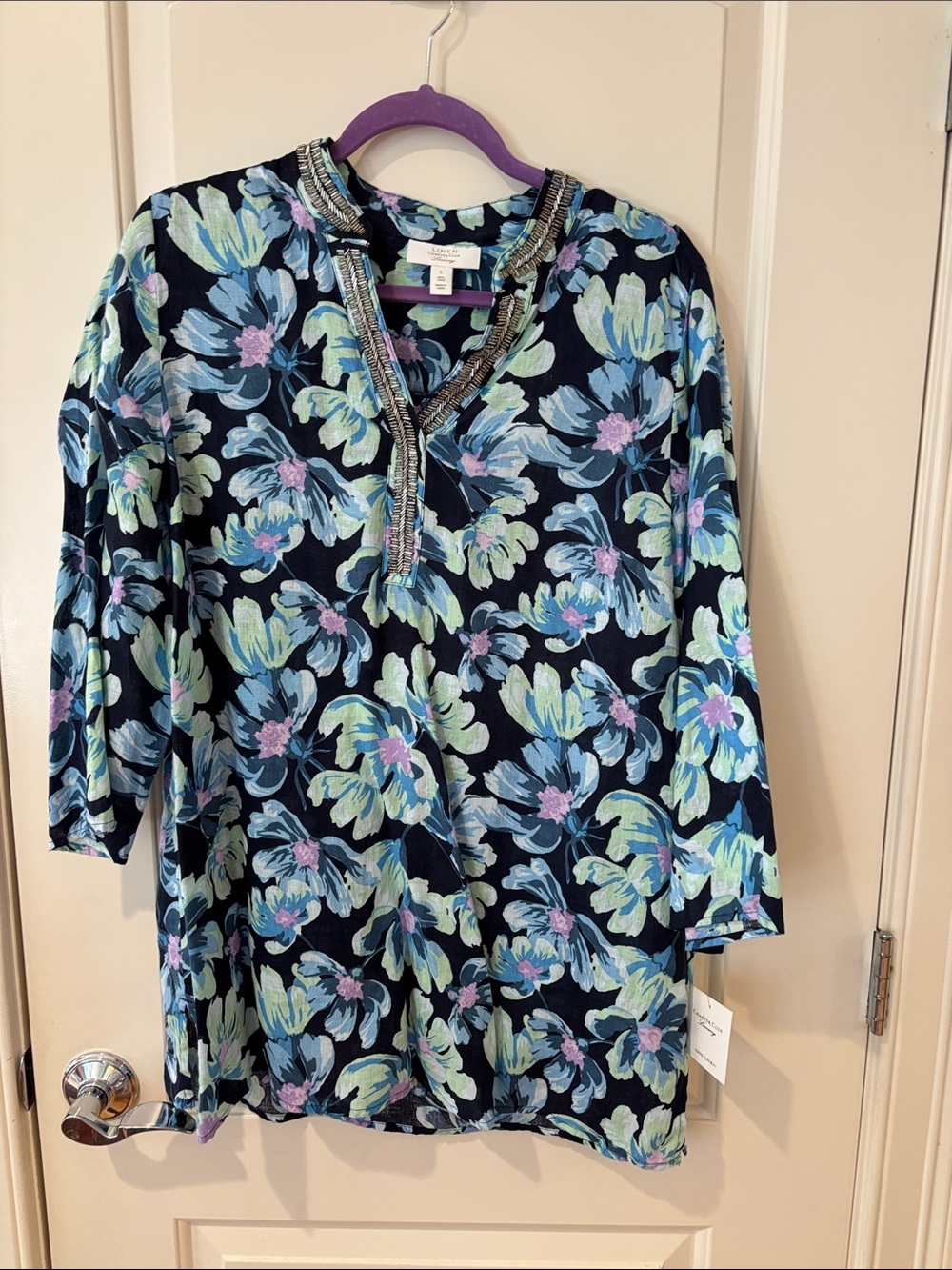 ChaThree-Quarter Sleeve Floral Tunic Top - Navy/Blue